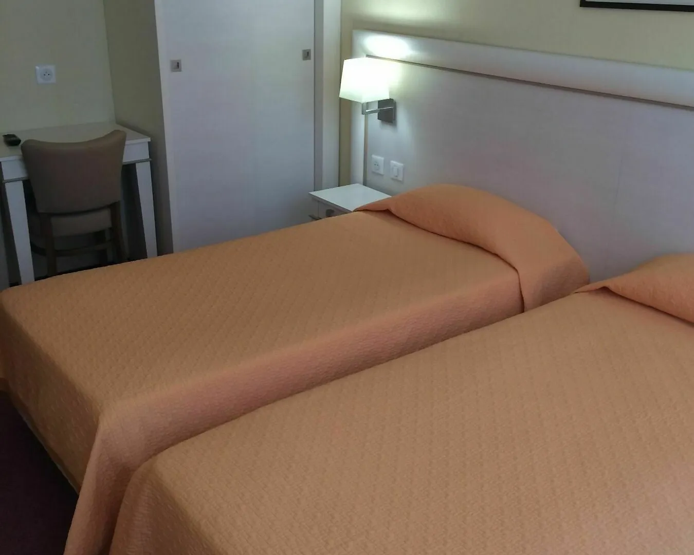 Hotel Elysee Lyon 2*,  Frankreich